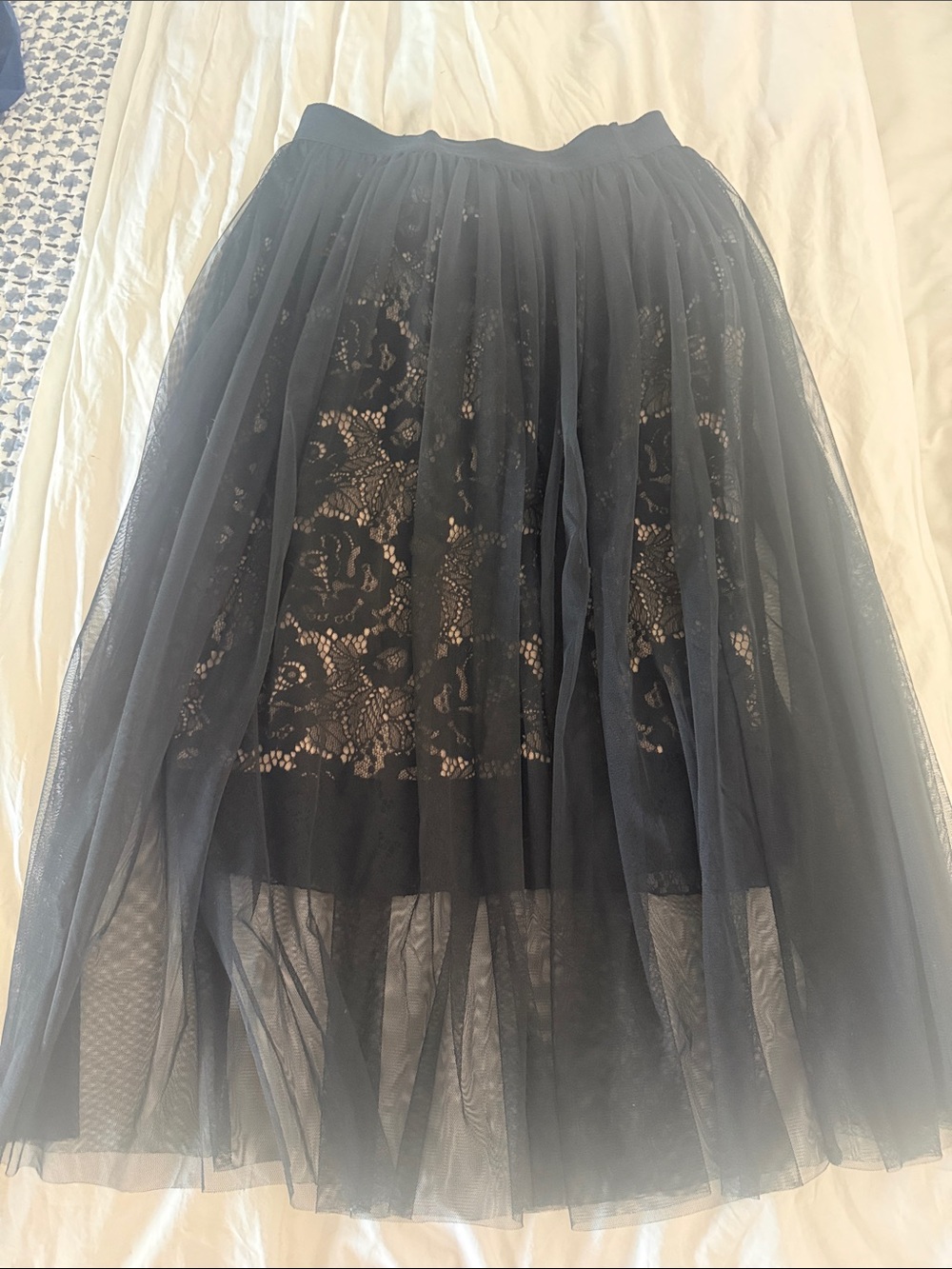 Forever 21 Black Lace & Tulle Midi Skirt size Small